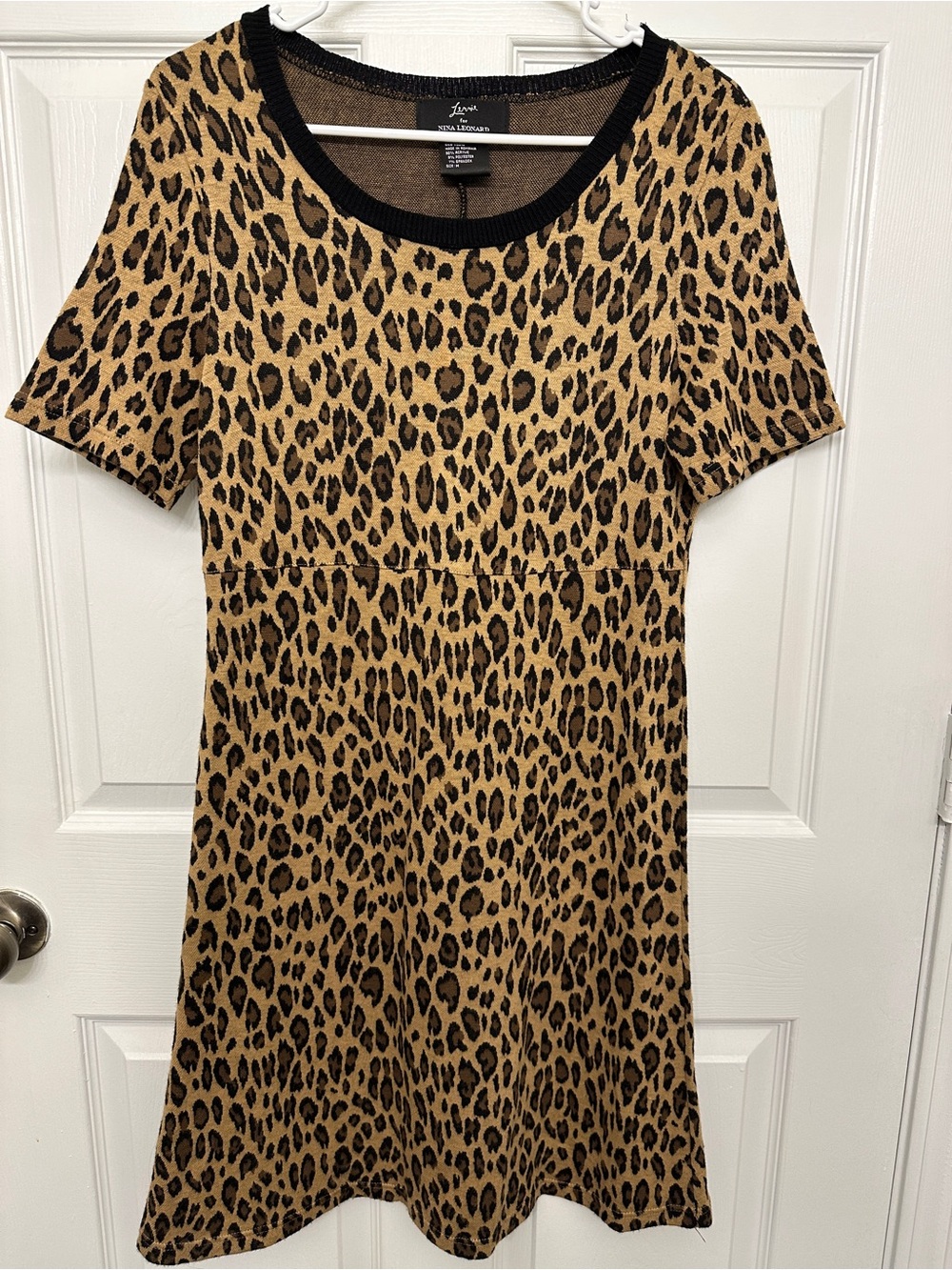 Nina Leonard Leopard Print Short Sleeve Dress in Tan & Black